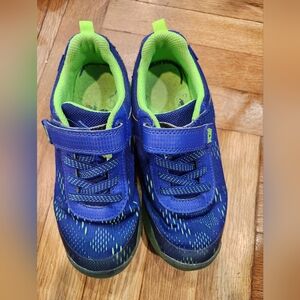 Stride Rite boys sneakers (lighted neon) 2.5M